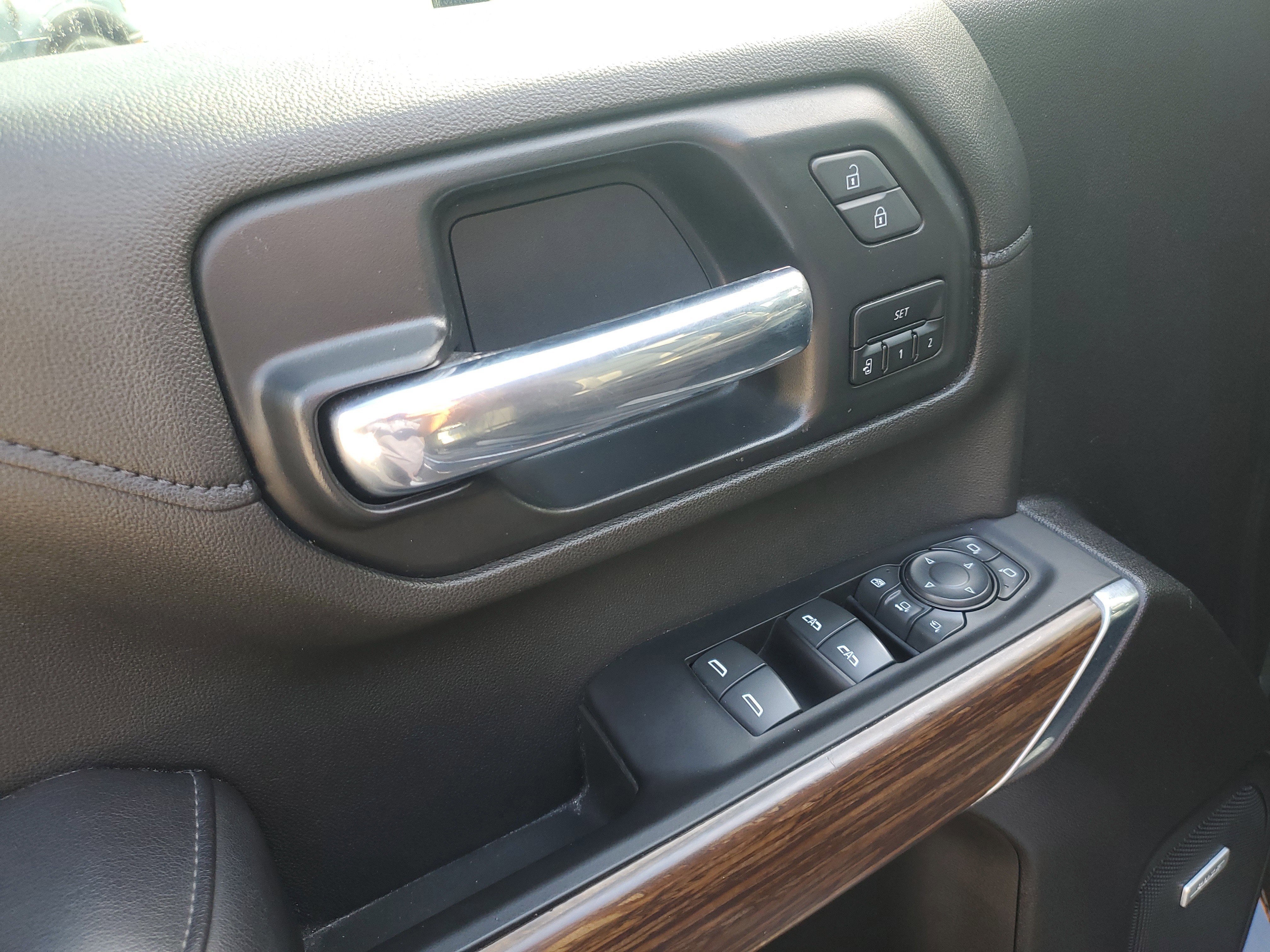 Used 2022 Chevrolet Silverado 3500 High Country w/ Safety Package II AWD/4WD image 9