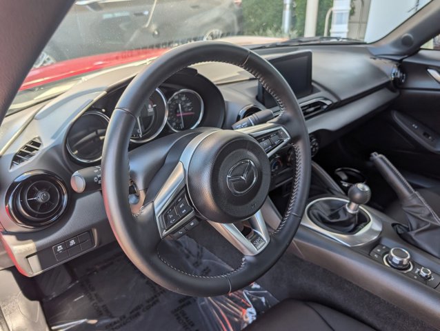 Used 2020 MAZDA MX-5 Miata Sport RWD image 14