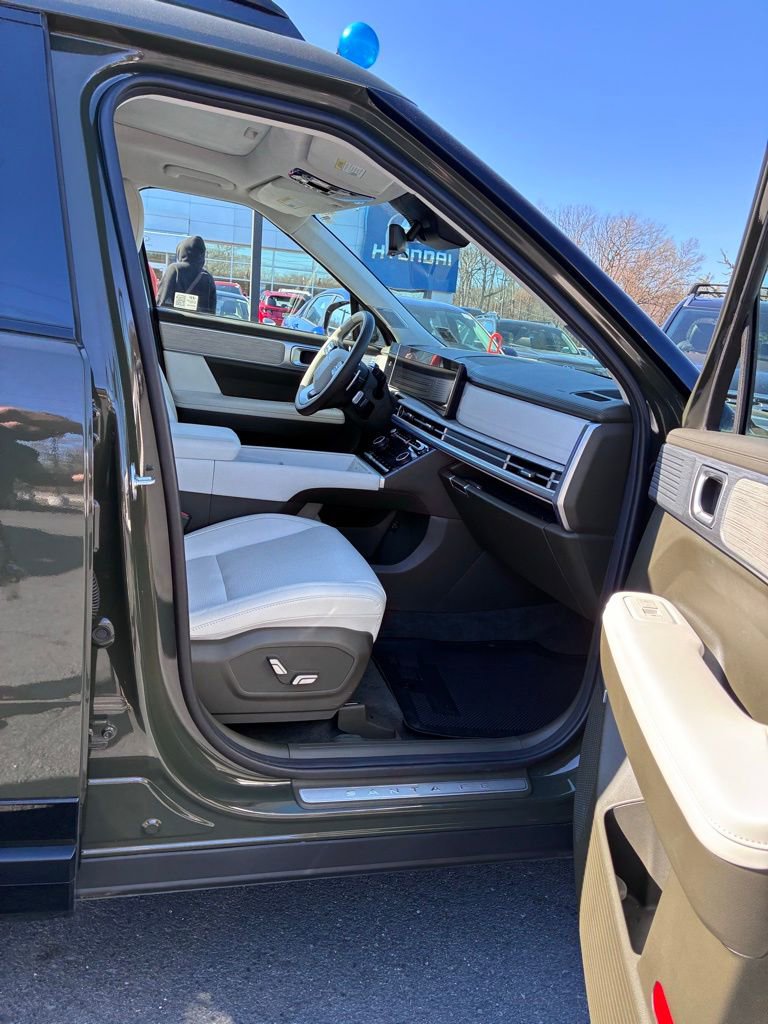 Used 2024 Hyundai Santa Fe Calligraphy AWD/4WD image 22