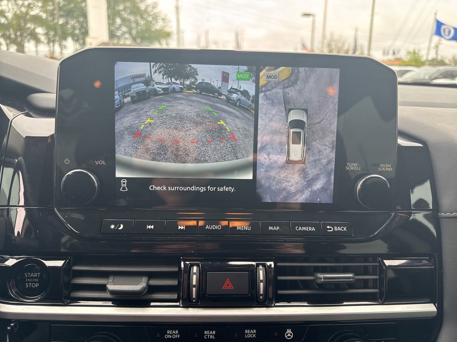 Certified 2025 Nissan Pathfinder SL image 20