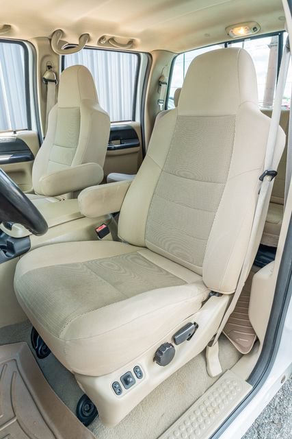 Used 2005 Ford F350 Lariat RWD image 19