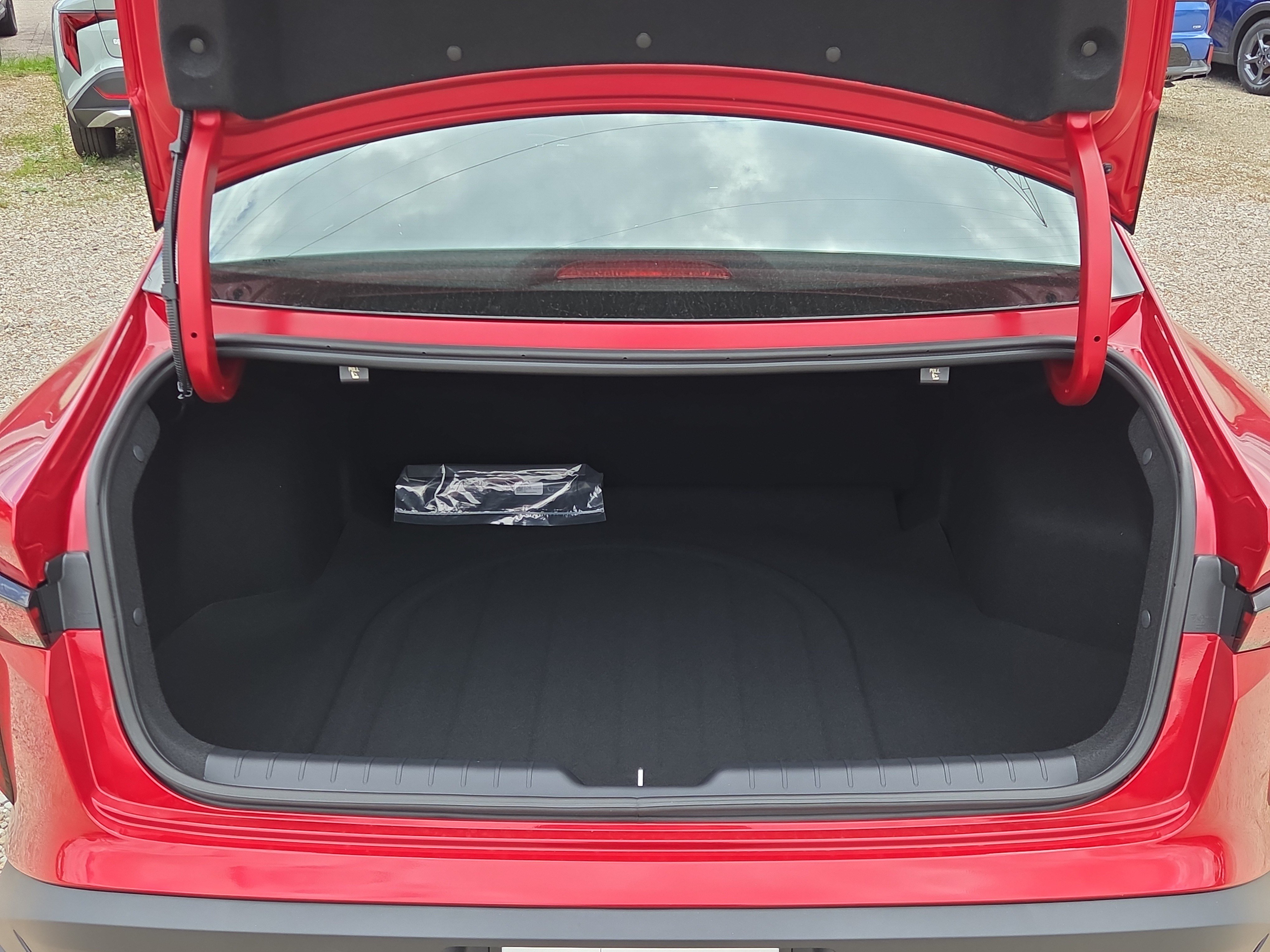 New 2026 Kia K4 FWD image 4
