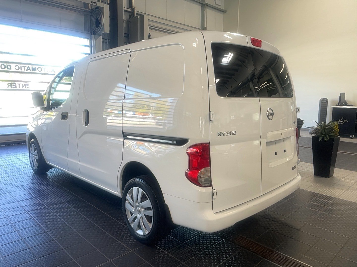 Used 2020 Nissan NV200 SV w/ Back Door Glass Package FWD image 23