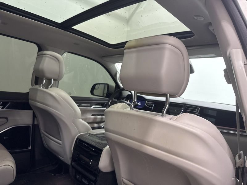 Used 2022 Jeep Wagoneer Series III w/ Premium Group I image 16