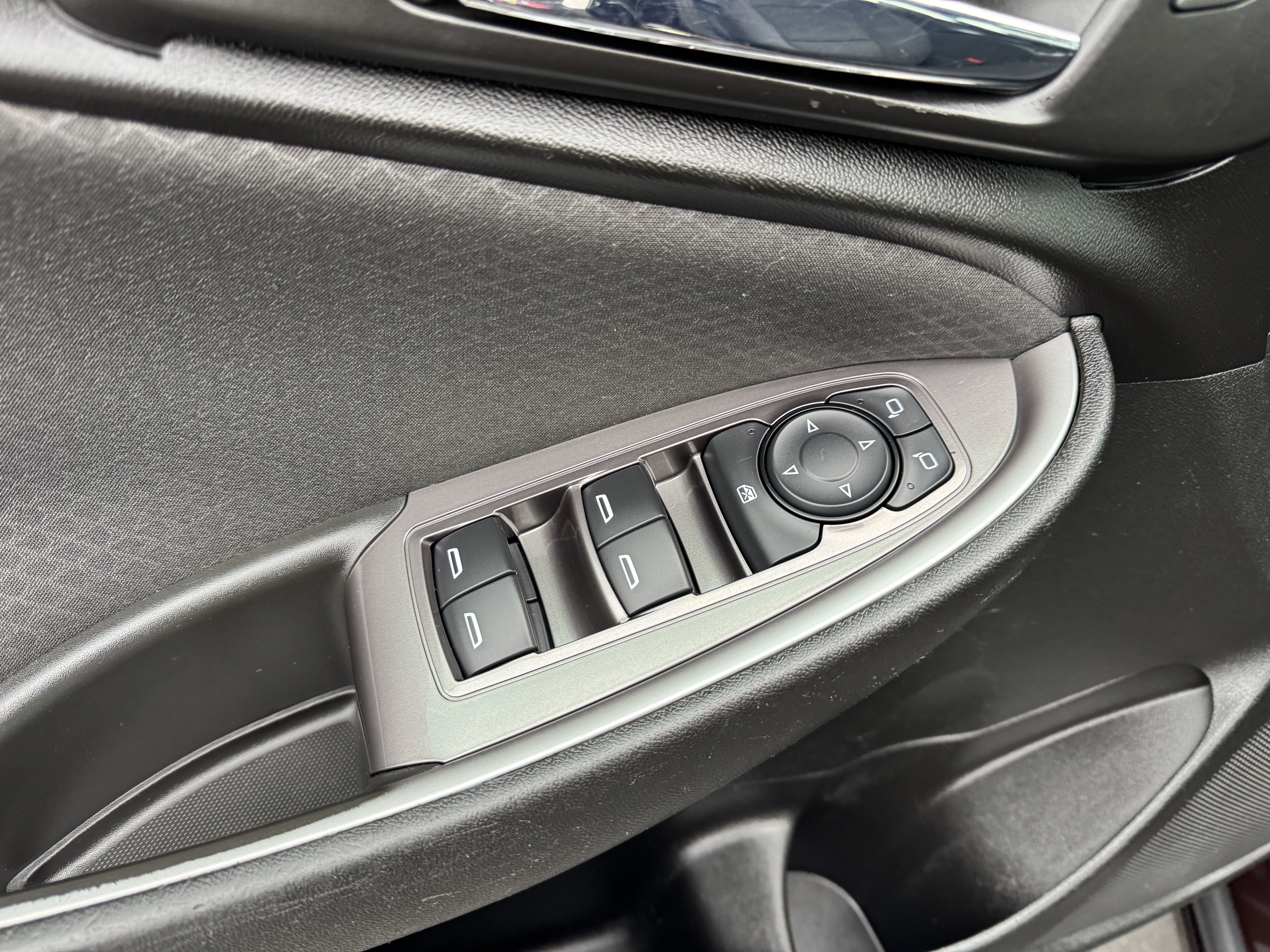 Certified 2020 Chevrolet Malibu LS w/ Driver Confidence Package image 11