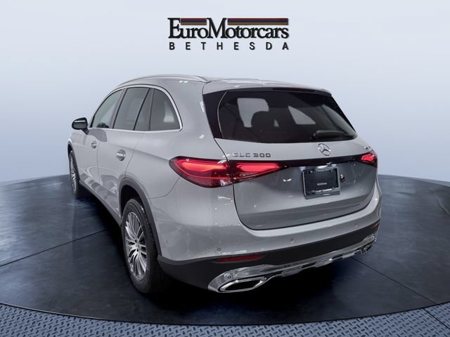 Used 2026 Mercedes-Benz GLC 300 4MATIC image 2