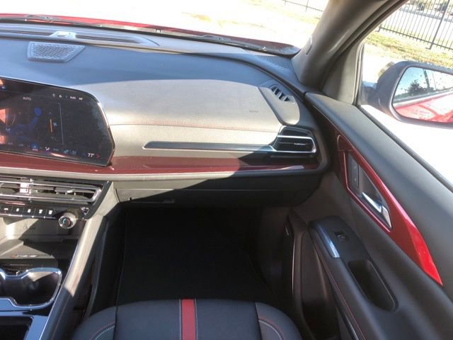 Used 2024 Chevrolet Traverse RS image 43