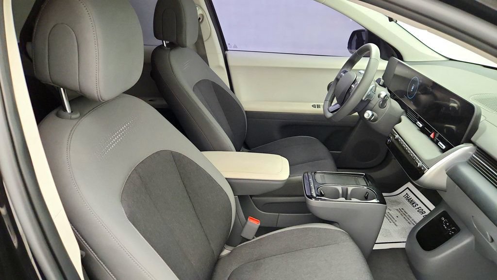 Used 2025 Hyundai Ioniq 5 SE RWD image 23