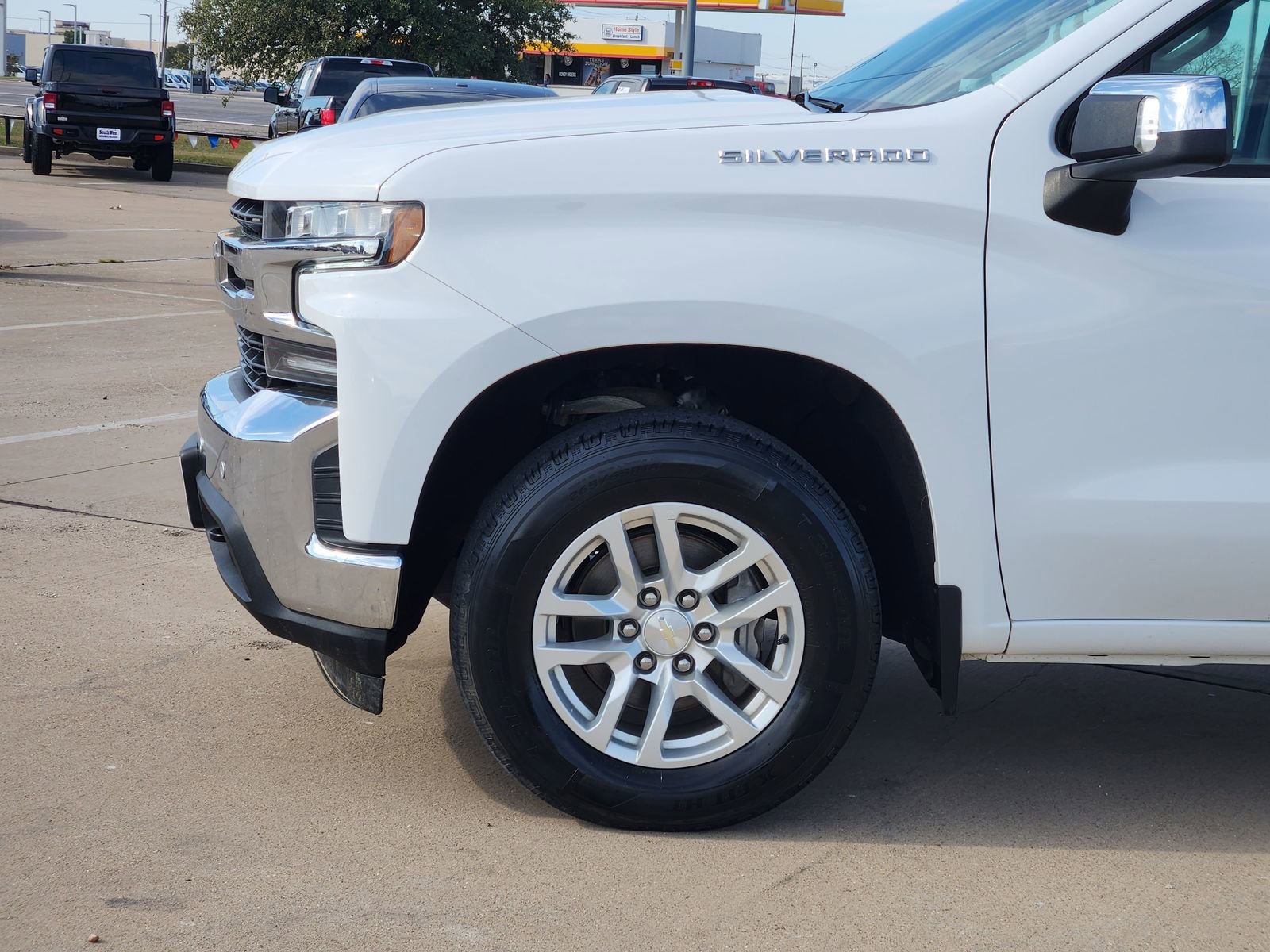 Used 2021 Chevrolet Silverado 1500 LT w/ Max Trailering Package image 10