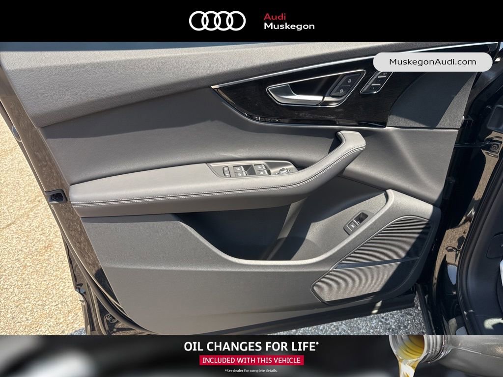 New 2025 Audi Q7 3.0T Premium Plus image 9