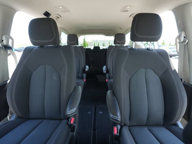 Used 2023 Chrysler Voyager LX FWD image 38