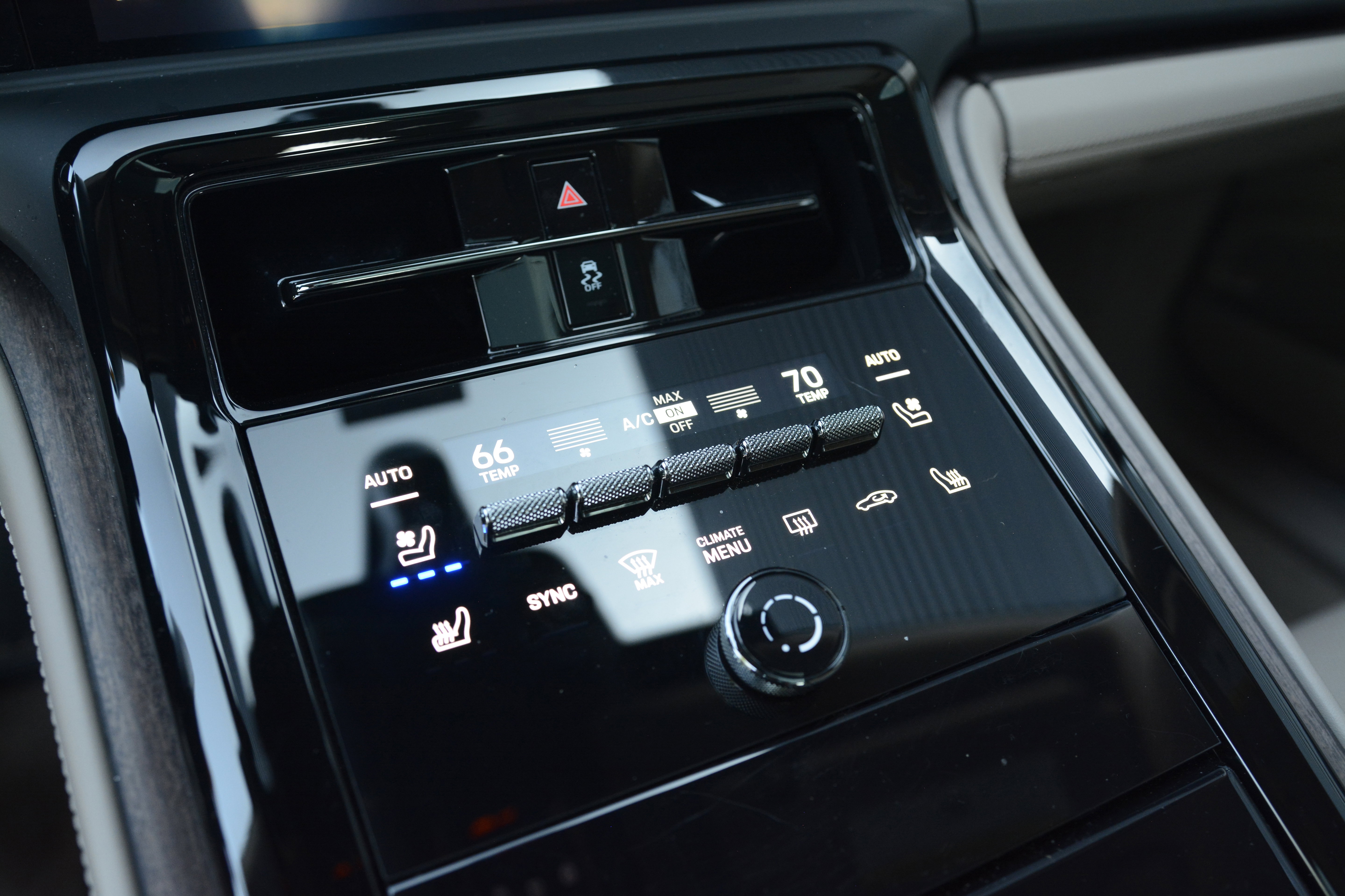 Certified 2024 Porsche Panamera 4 AWD/4WD image 22