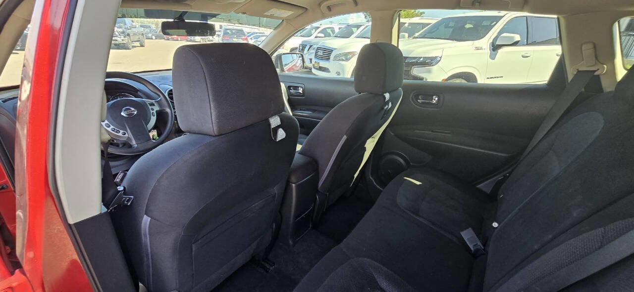 Used 2014 Nissan Rogue S w/ Convenience Package image 12