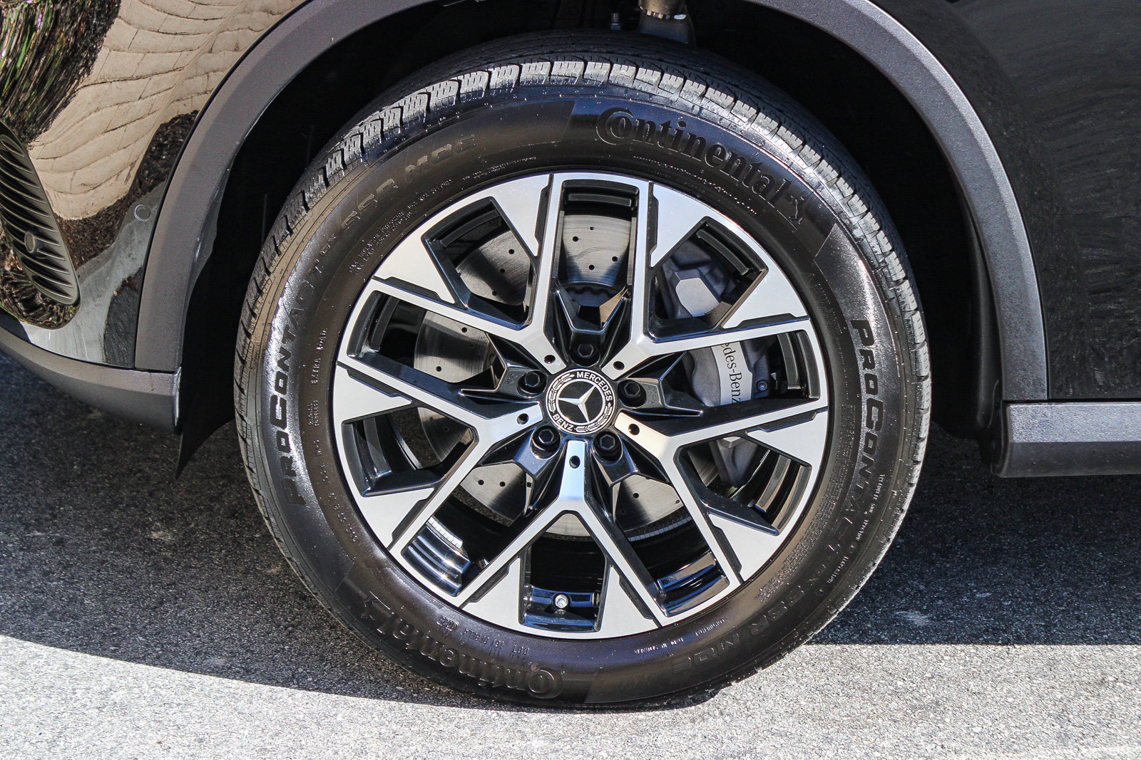 Certified 2025 Mercedes-Benz GLC 350e 4MATIC image 11