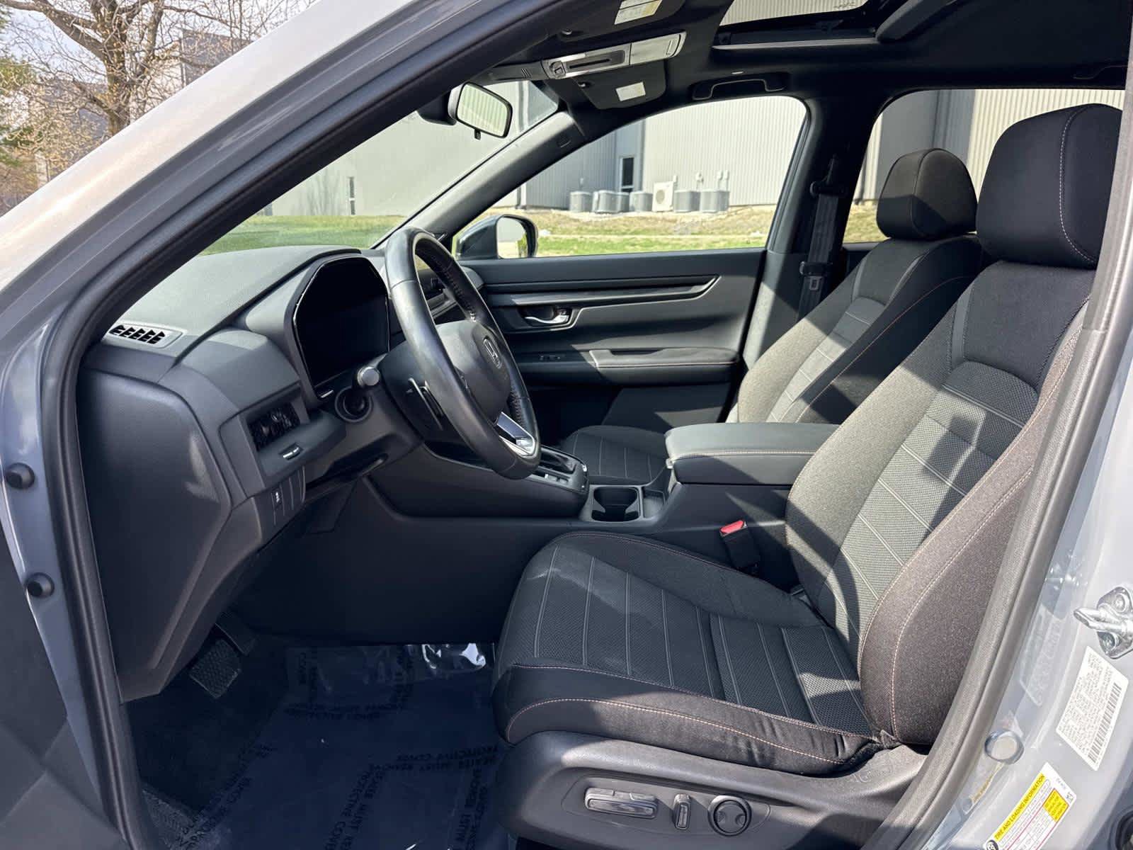 Used 2024 Honda CR-V Sport image 14