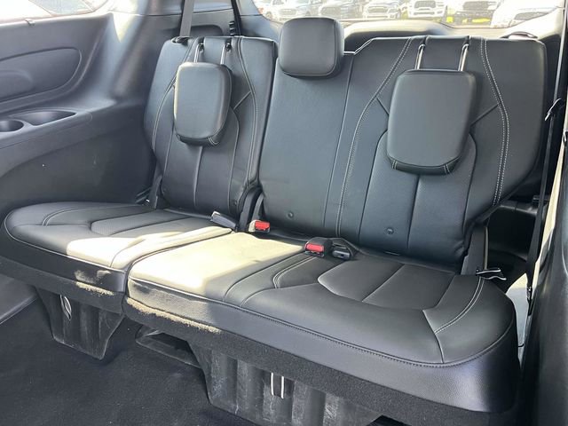 Used 2020 Chrysler Pacifica Touring-L w/ Advanced Safetytec Group image 16