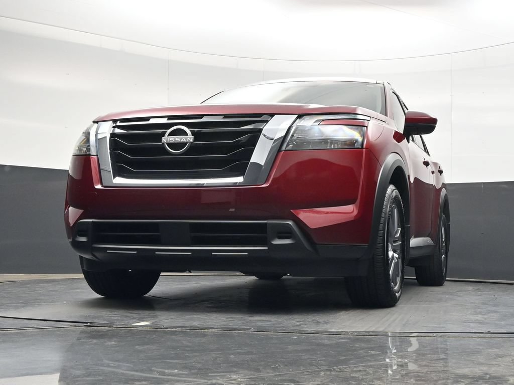 Used 2025 Nissan Pathfinder SV w/ SV Premium Package AWD/4WD image 35