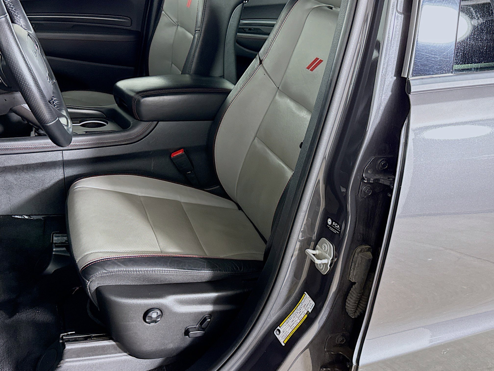 Used 2024 Dodge Durango GT RWD image 24