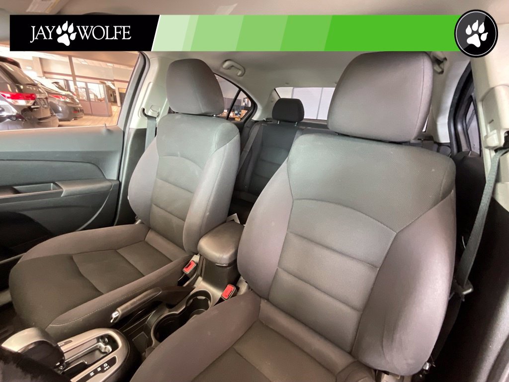 Used 2014 Chevrolet Cruze LT w/ RS Package FWD image 10