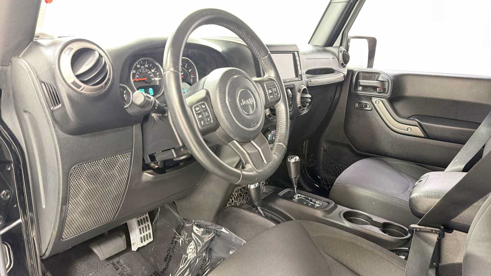 Used 2015 Jeep Wrangler Unlimited Sport w/ Quick Order Package 24S AWD/4WD image 12