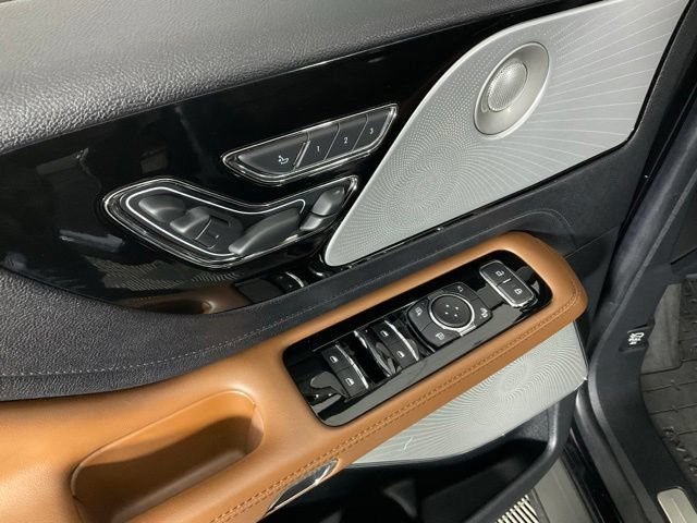Used 2022 Lincoln Aviator Reserve w/ Equipment Group 201A AWD/4WD image 28