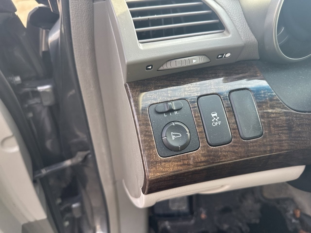 Used 2012 Acura MDX image 28