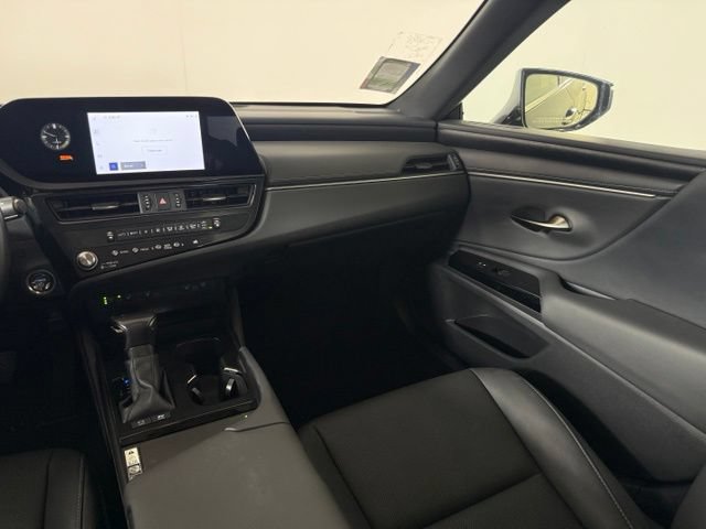 Used 2025 Lexus ES 300h w/ Premium Package FWD image 35