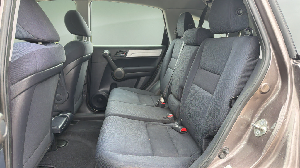 Used 2011 Honda CR-V LX image 11