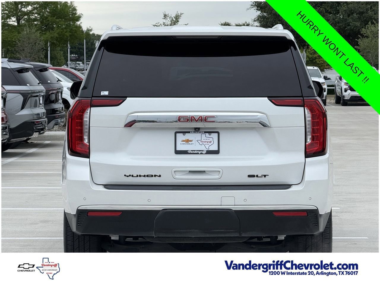 Used 2022 GMC Yukon SLT w/ SLT Luxury Package AWD/4WD image 5