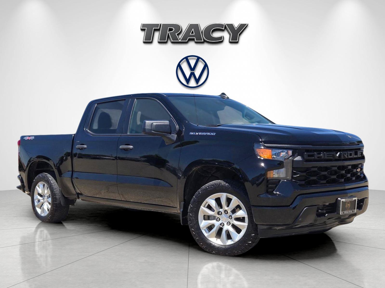Used 2024 Chevrolet Silverado 1500 Custom AWD/4WD image 2