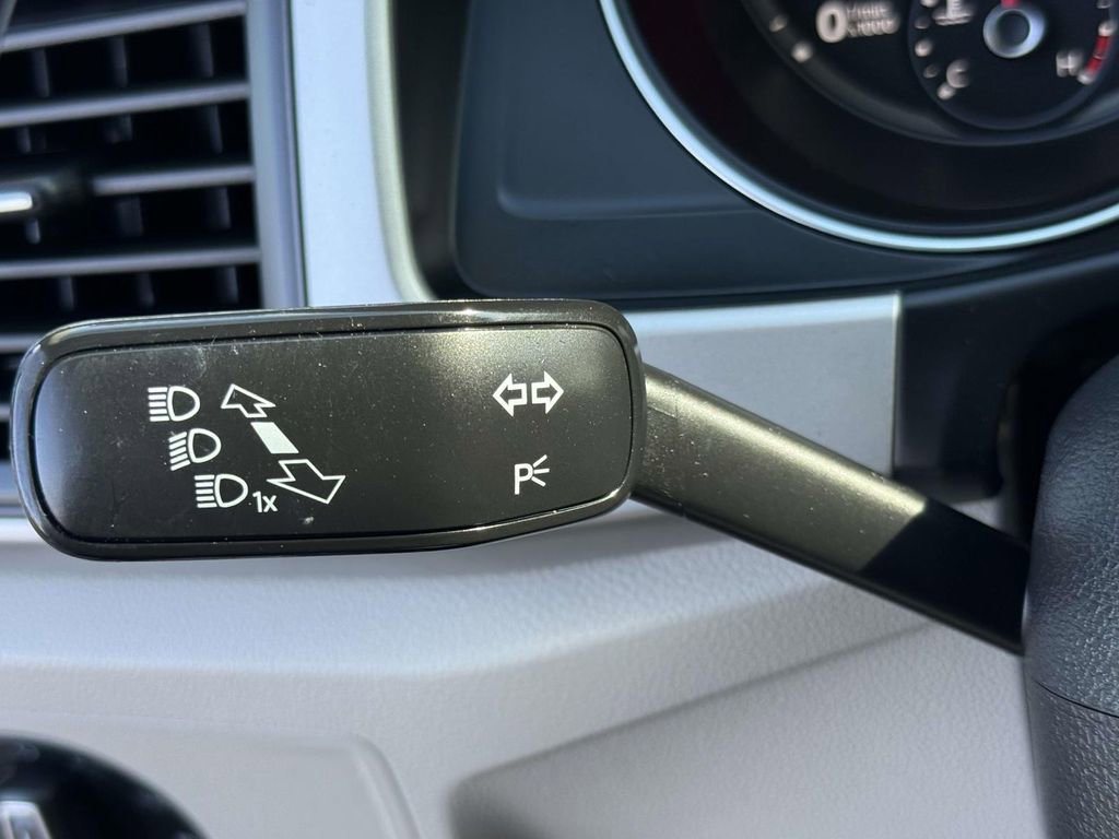 Used 2021 Volkswagen Atlas SE image 30