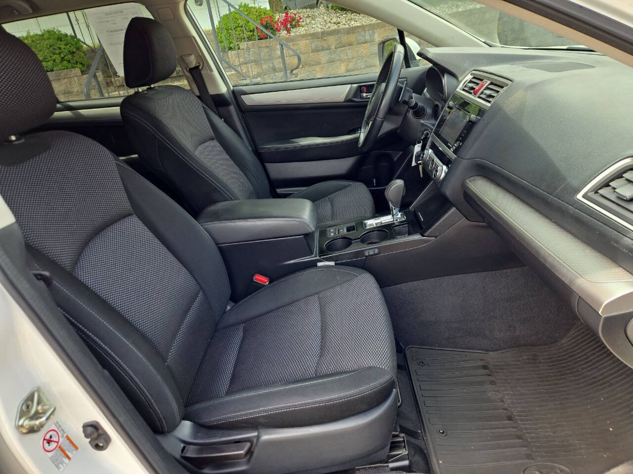 Used 2016 Subaru Outback 2.5i Premium AWD/4WD image 24