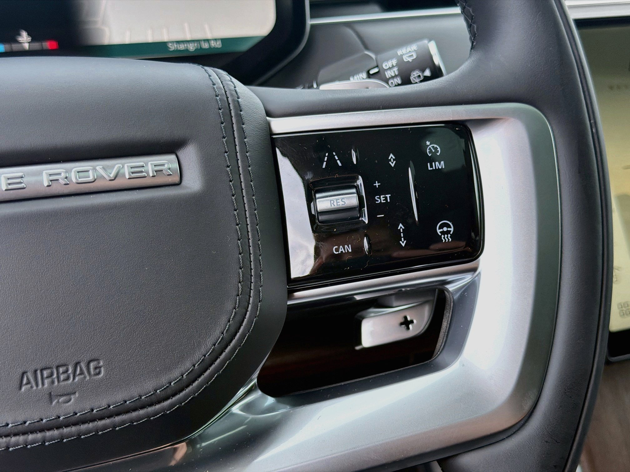New 2026 Land Rover Range Rover SE AWD/4WD image 40