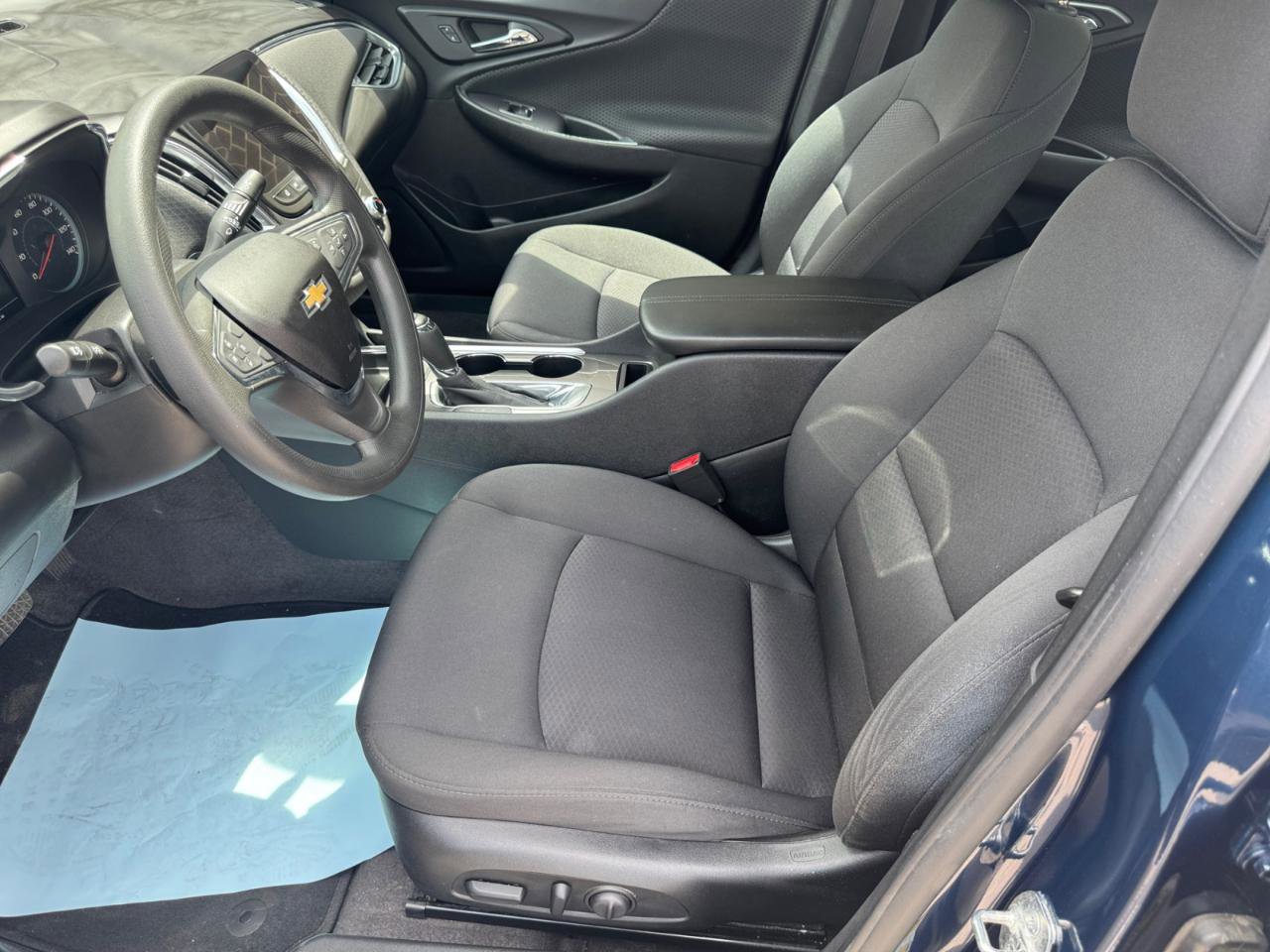 Used 2020 Chevrolet Malibu LT FWD image 5