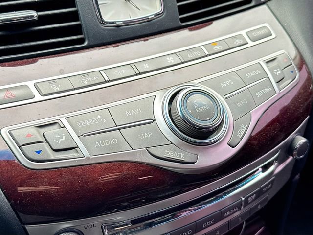 Used 2018 INFINITI Q70 L 3.7 image 18