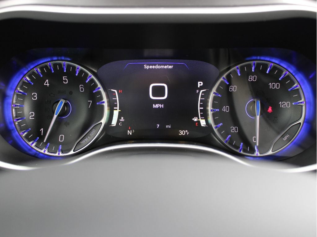 New 2026 Chrysler Pacifica Select AWD/4WD image 15