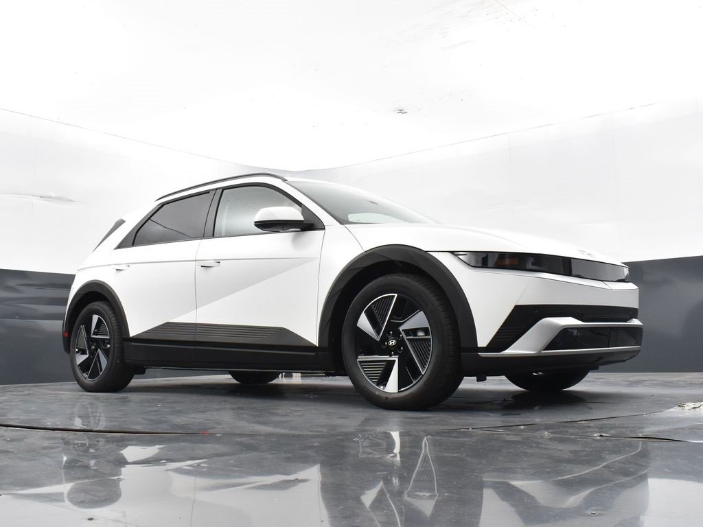 New 2025 Hyundai Ioniq 5 SEL image 32