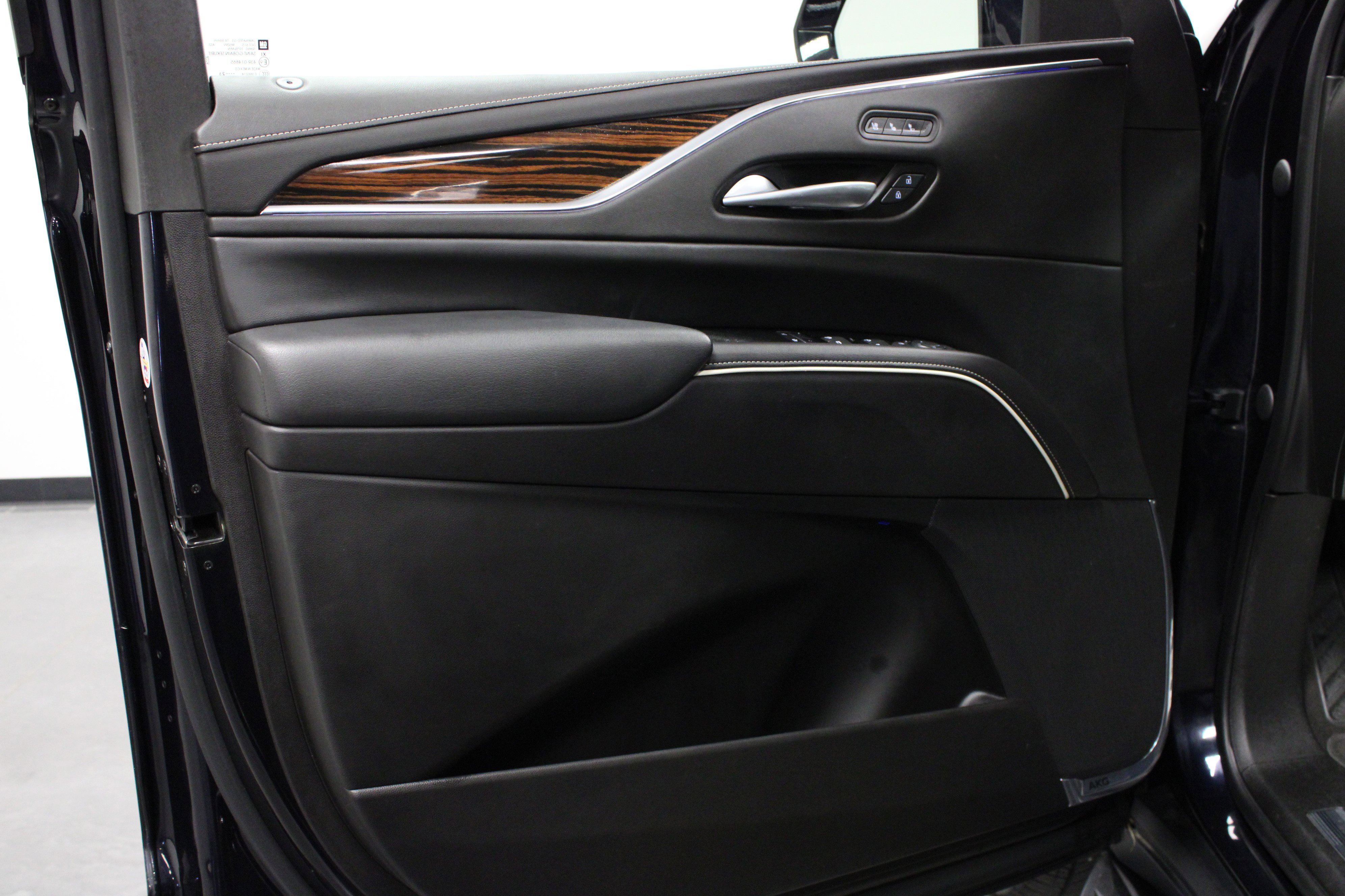 Used 2023 Cadillac Escalade Premium Luxury w/ LPO, Floor Liner Package image 11