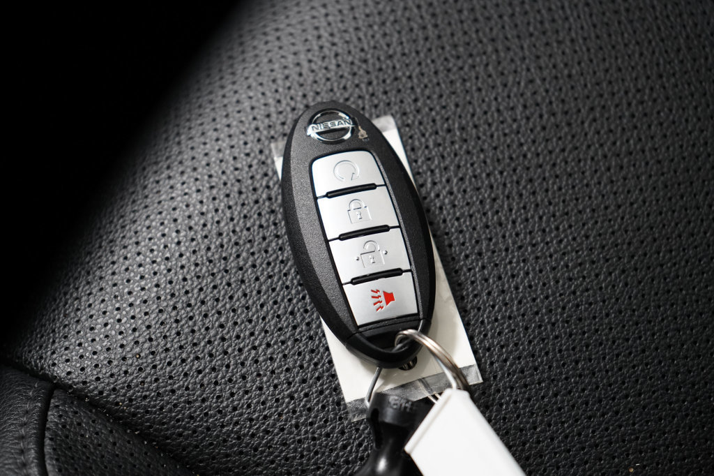 Used 2022 Nissan Rogue Sport SL AWD/4WD image 26