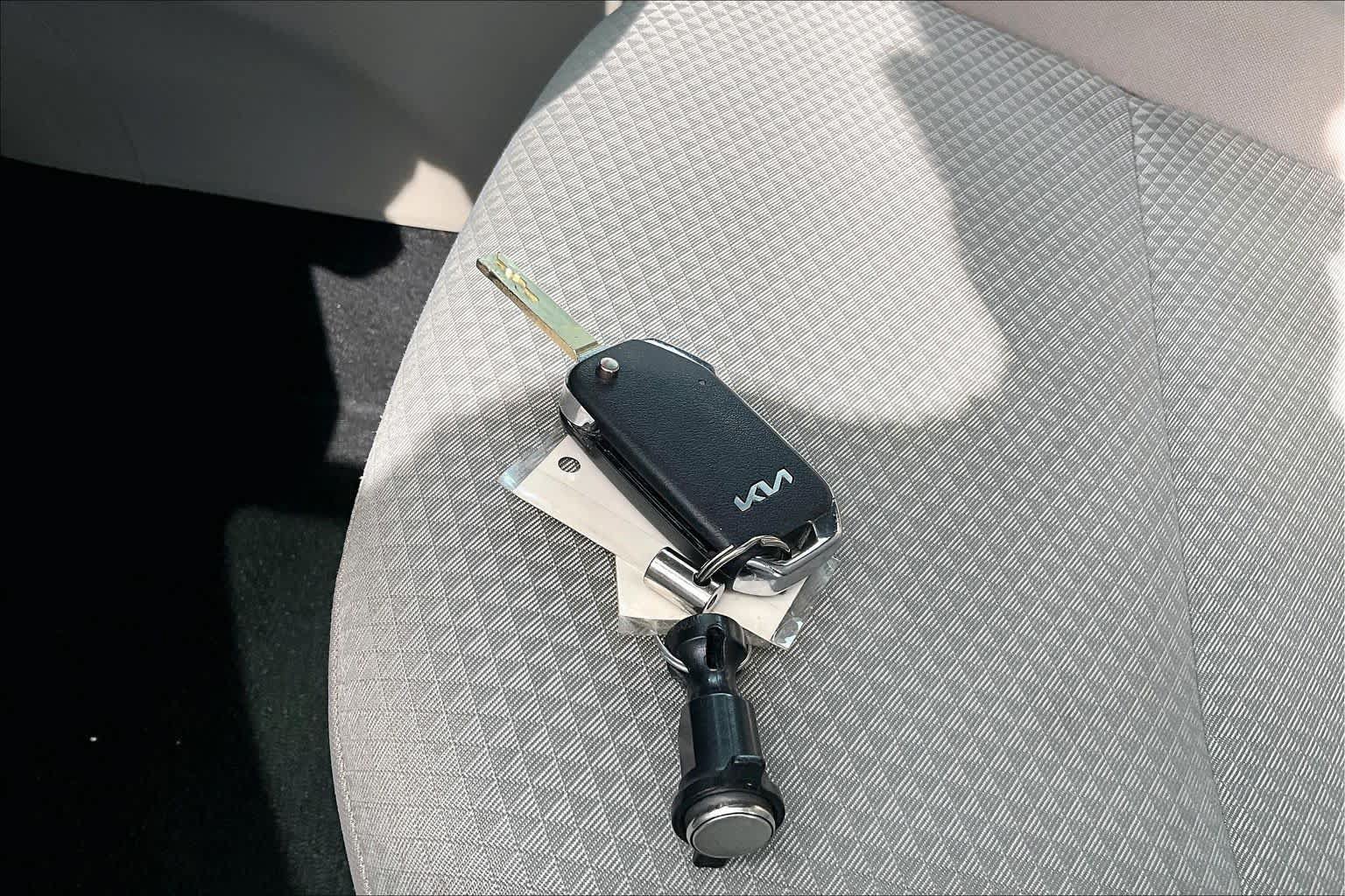 Used 2023 Kia Soul LX w/ Option Group 015 FWD image 14