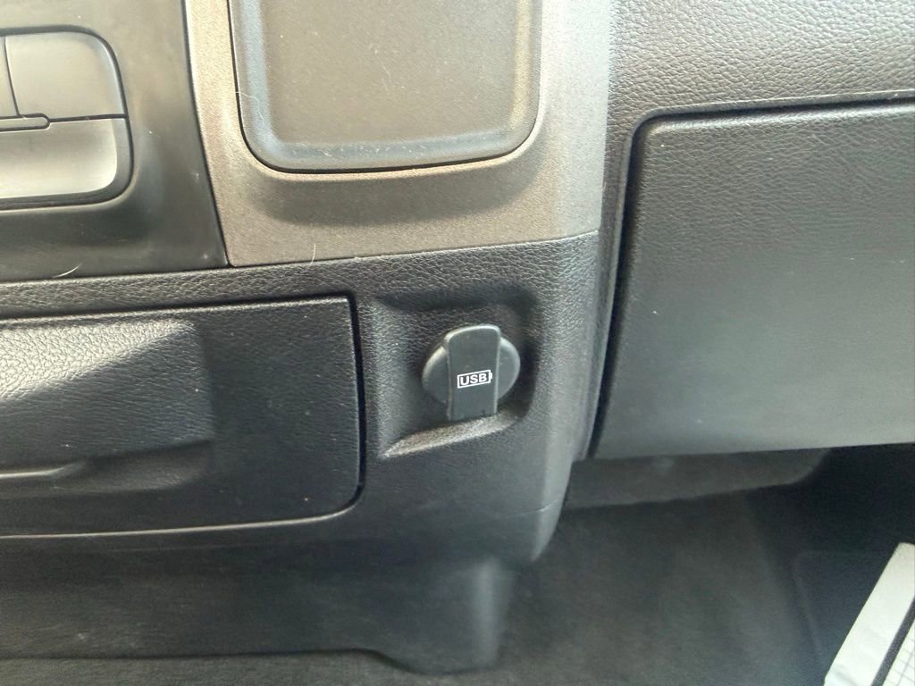 Used 2017 RAM 1500 Express image 25