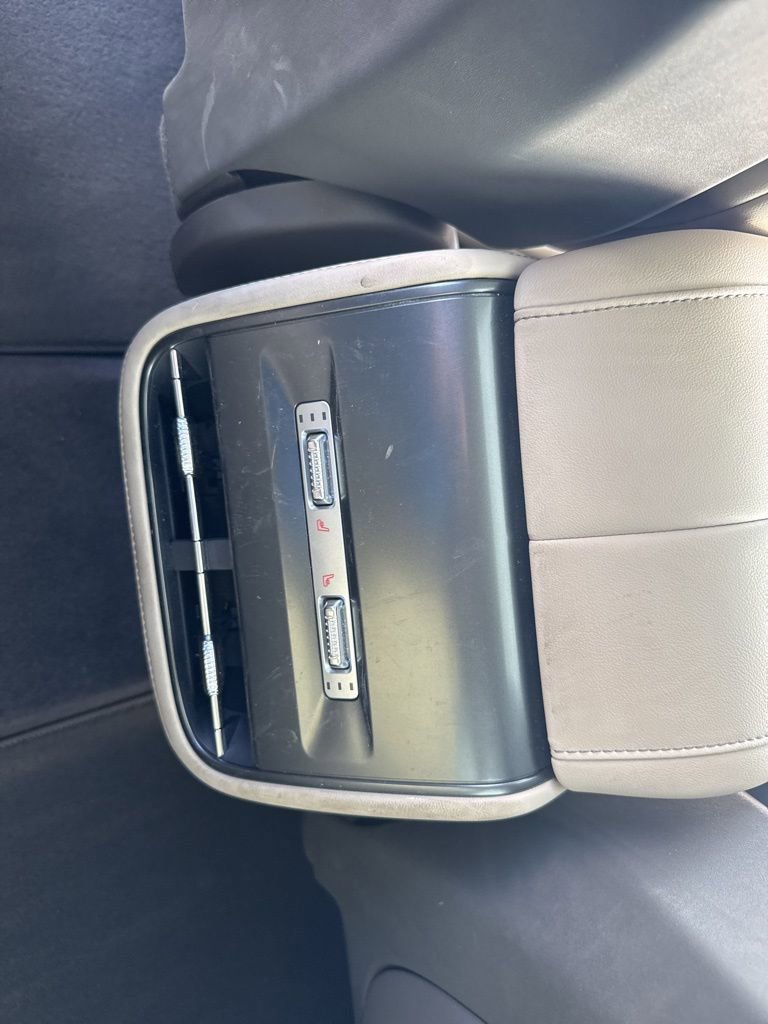 Used 2024 Lincoln Nautilus Premier w/ Equipment Group 102A image 10