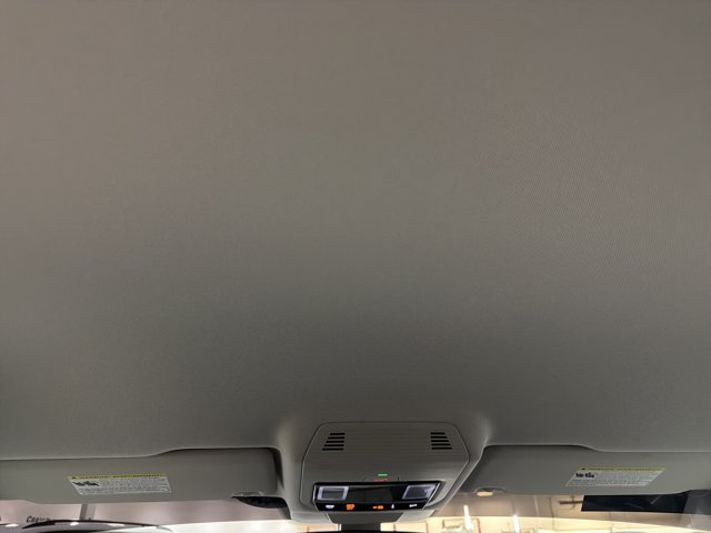 Certified 2025 Volkswagen Tiguan S AWD/4WD image 26