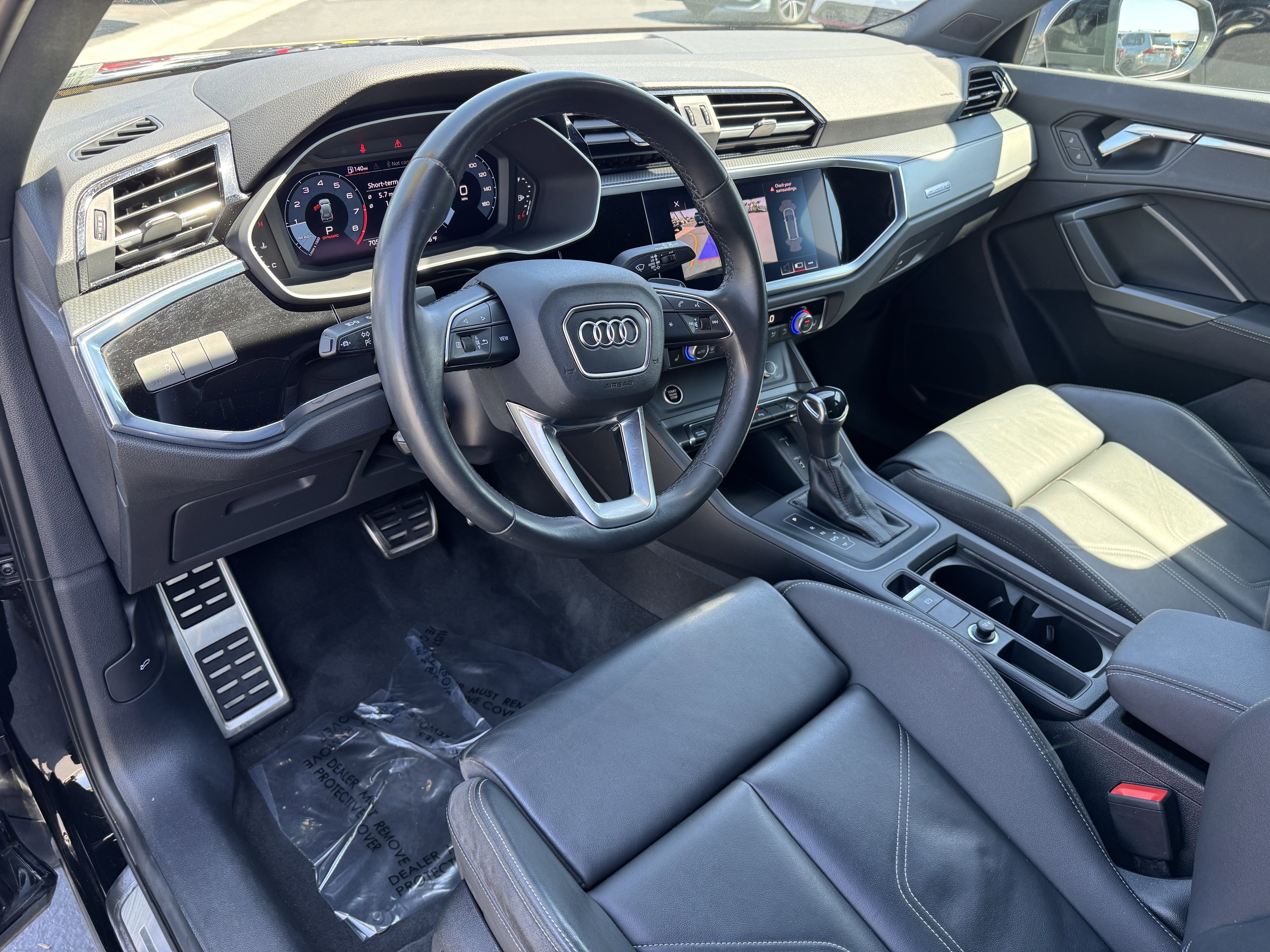 Used 2021 Audi Q3 2.0T Premium w/ Convenience Package AWD/4WD image 12