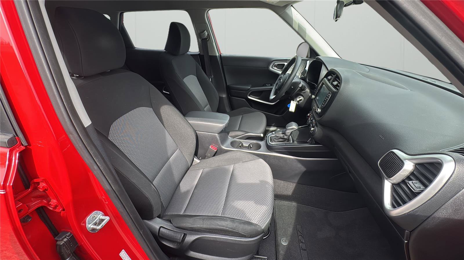 Used 2020 Kia Soul LX image 14
