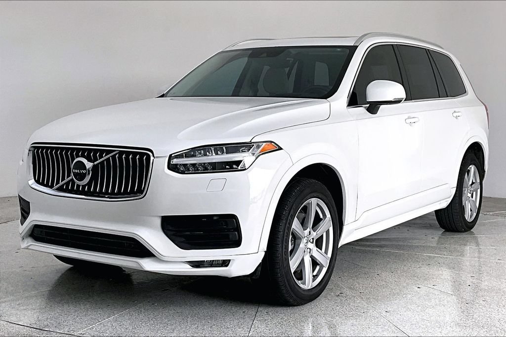 Used 2021 Volvo XC90 T5 Momentum w/ Advanced Package AWD/4WD image 12