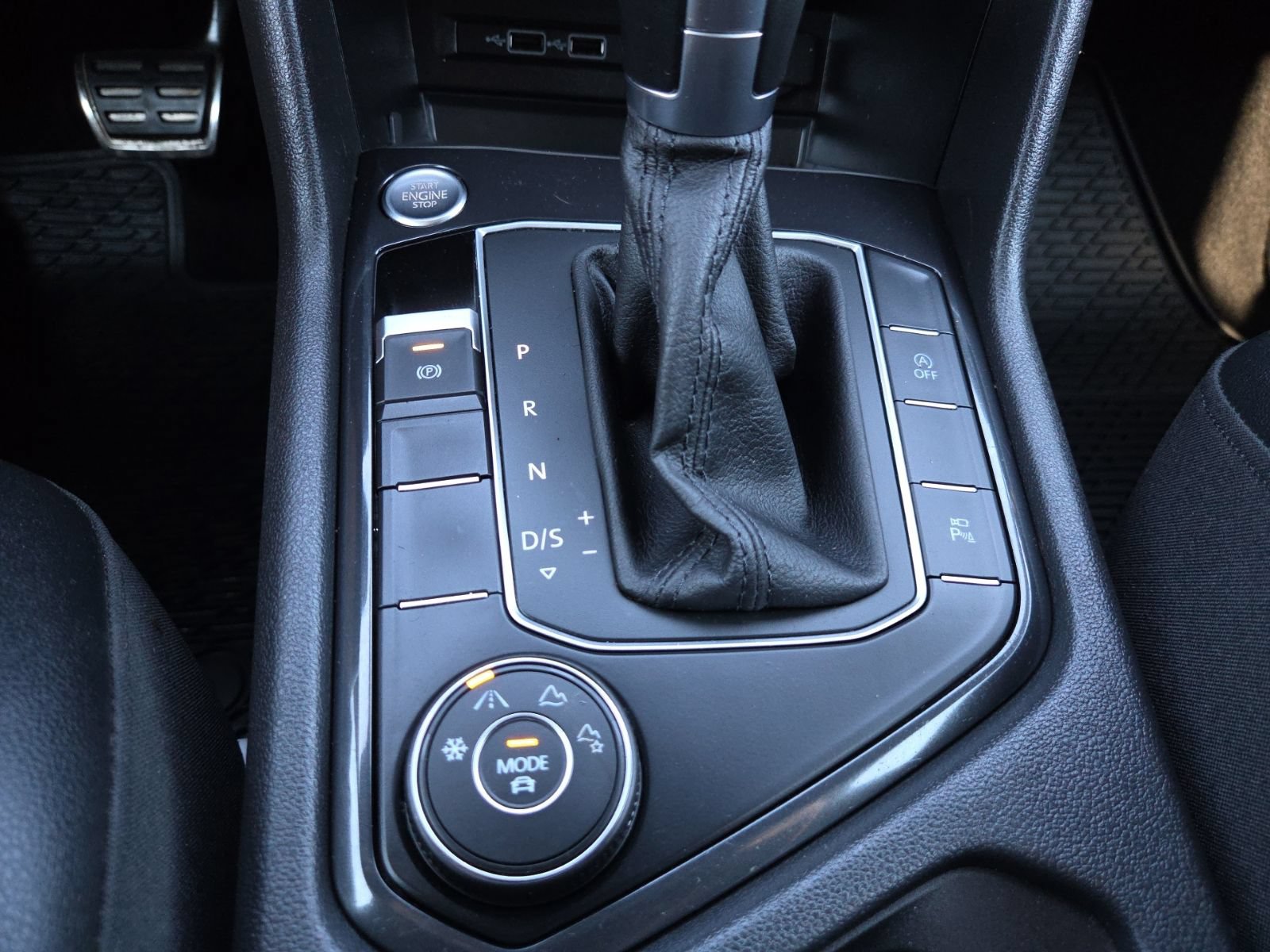 Used 2019 Volkswagen Tiguan SEL Premium R-Line AWD/4WD image 27