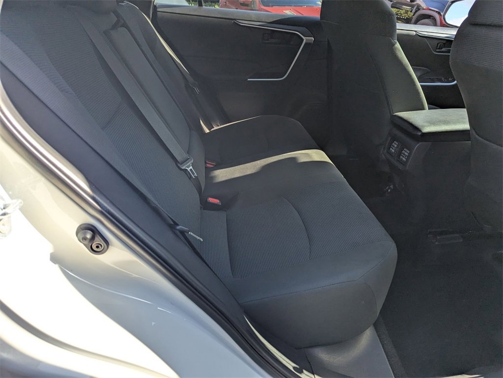 Used 2025 Toyota RAV4 LE image 27