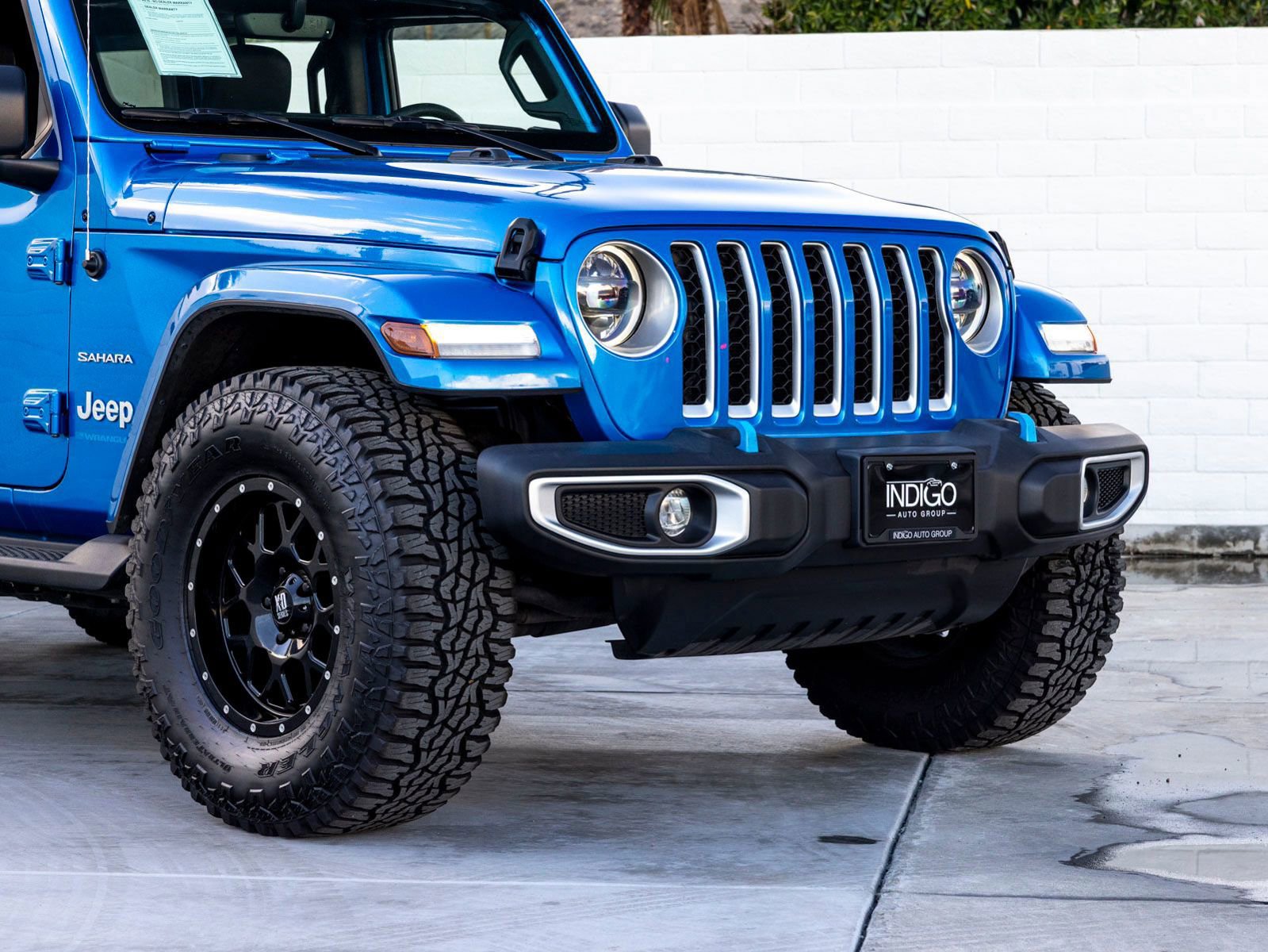 Used 2023 Jeep Wrangler Unlimited Sahara image 3
