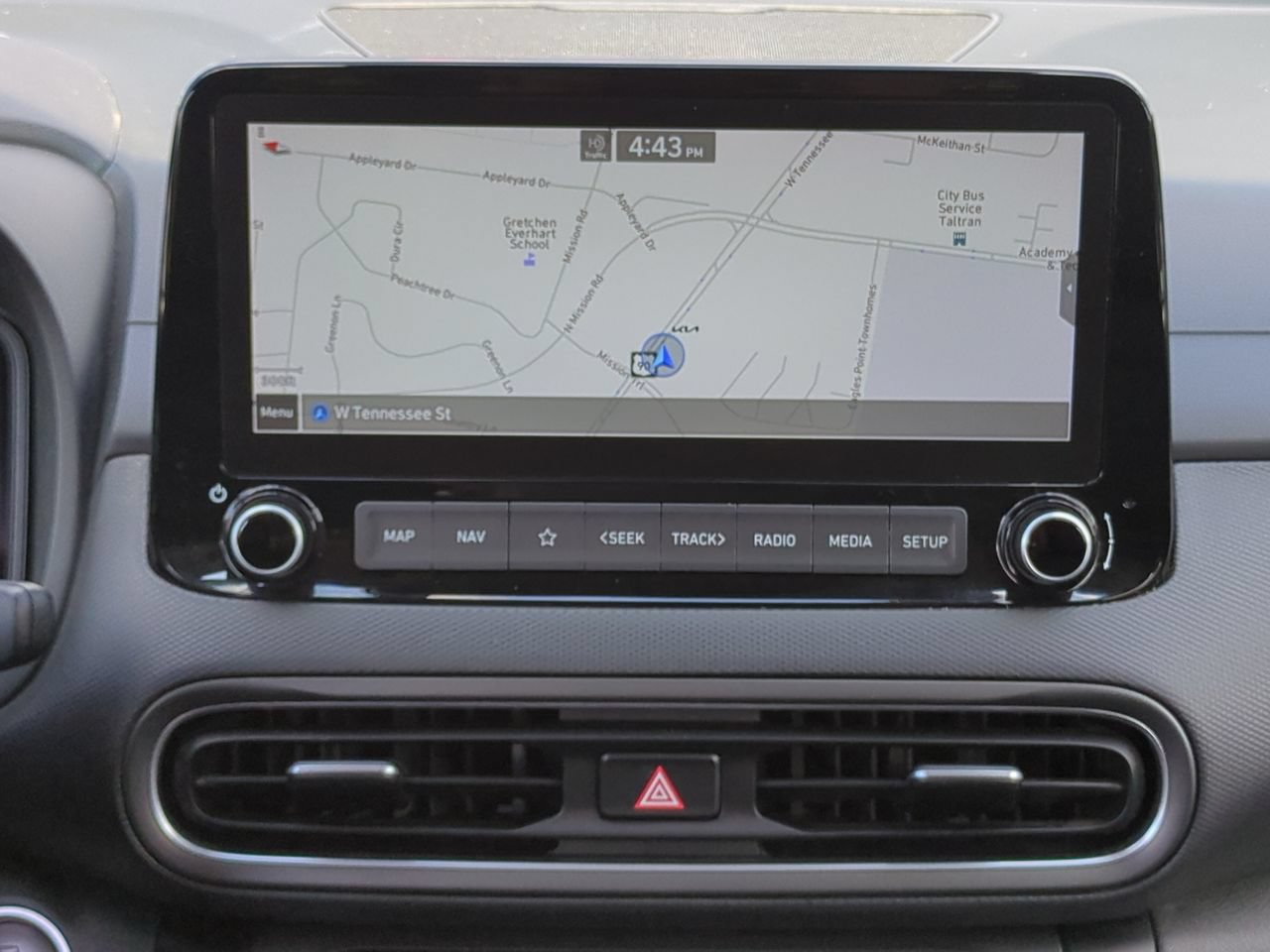 Used 2022 Hyundai Kona Limited FWD image 18
